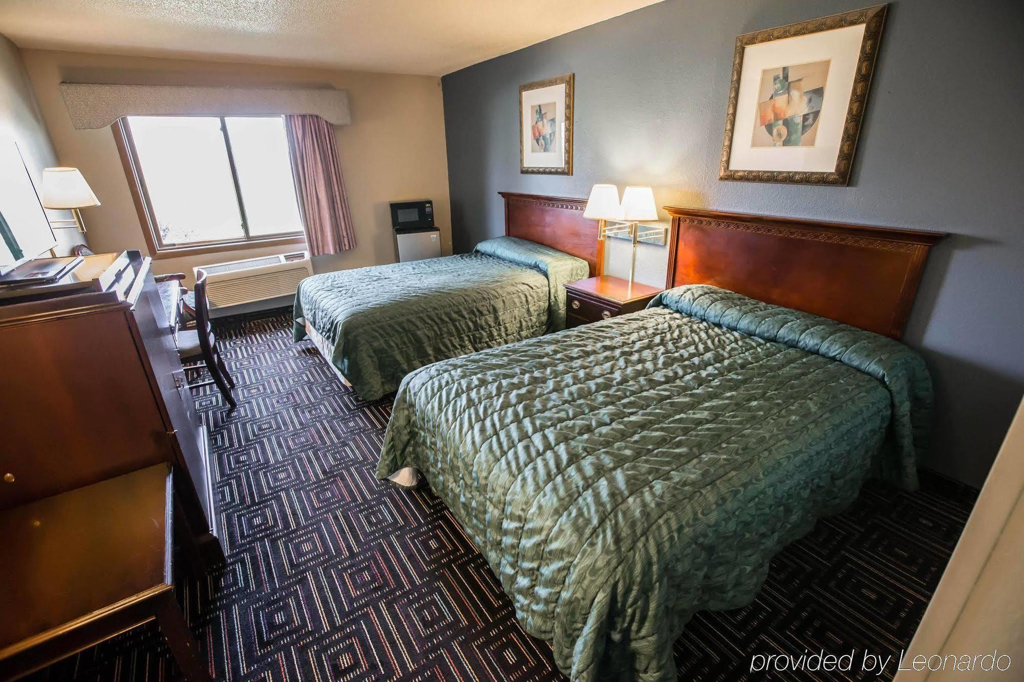 Baymont By Wyndham Joliet Hotel Exterior foto